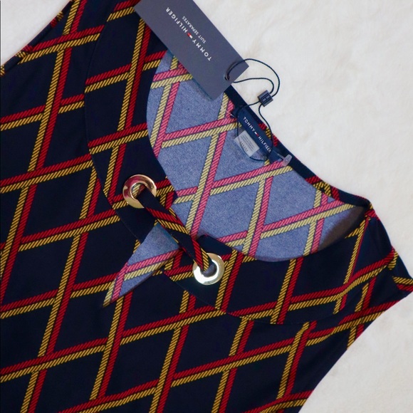 Tommy Hilfiger. Sleeveless blouse. - Picture 6 of 7